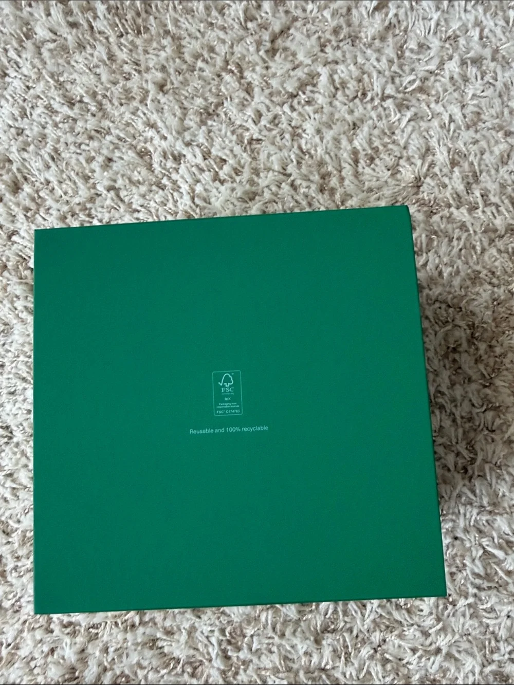 La Mer Emerald Green Box with Gold Lettering